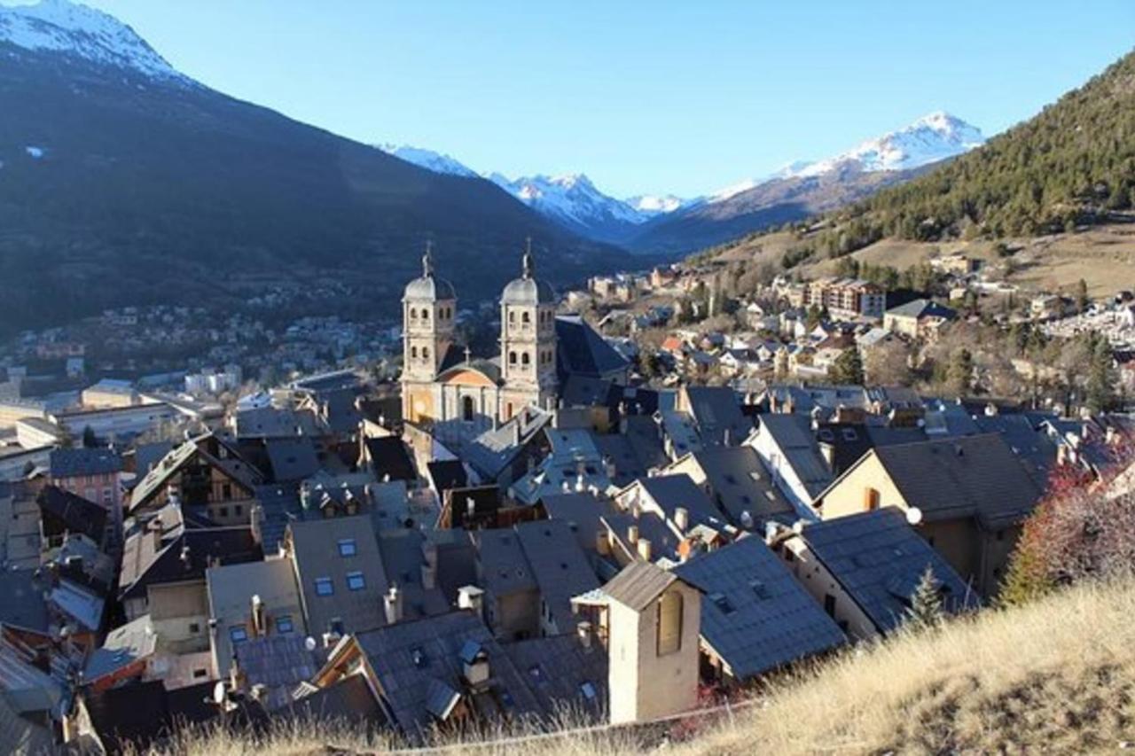 Rare Pearl With An Incredible View Of All Briancon Bagian luar foto